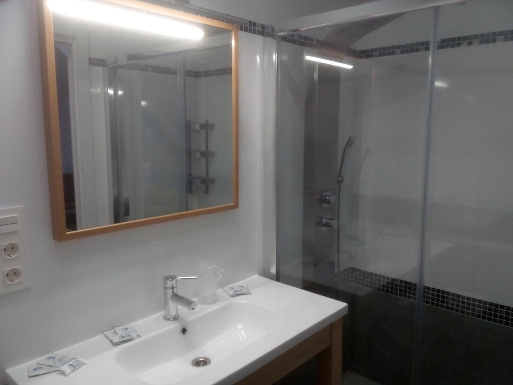 Hotel Ria De บิลเบา ภายนอก รูปภาพ